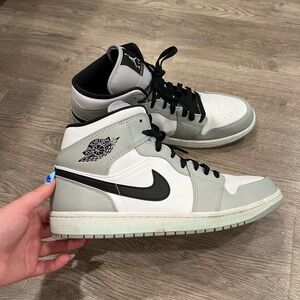 jordan 1 mid